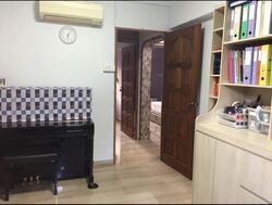 Blk 239 Gombak Gardens (Bukit Batok), HDB 4 Rooms #525036751